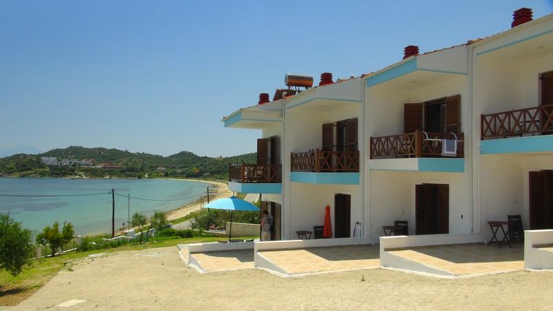 Limanaki Rooms