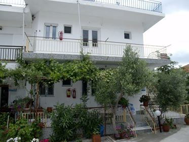 Tsakni Maria Apartments