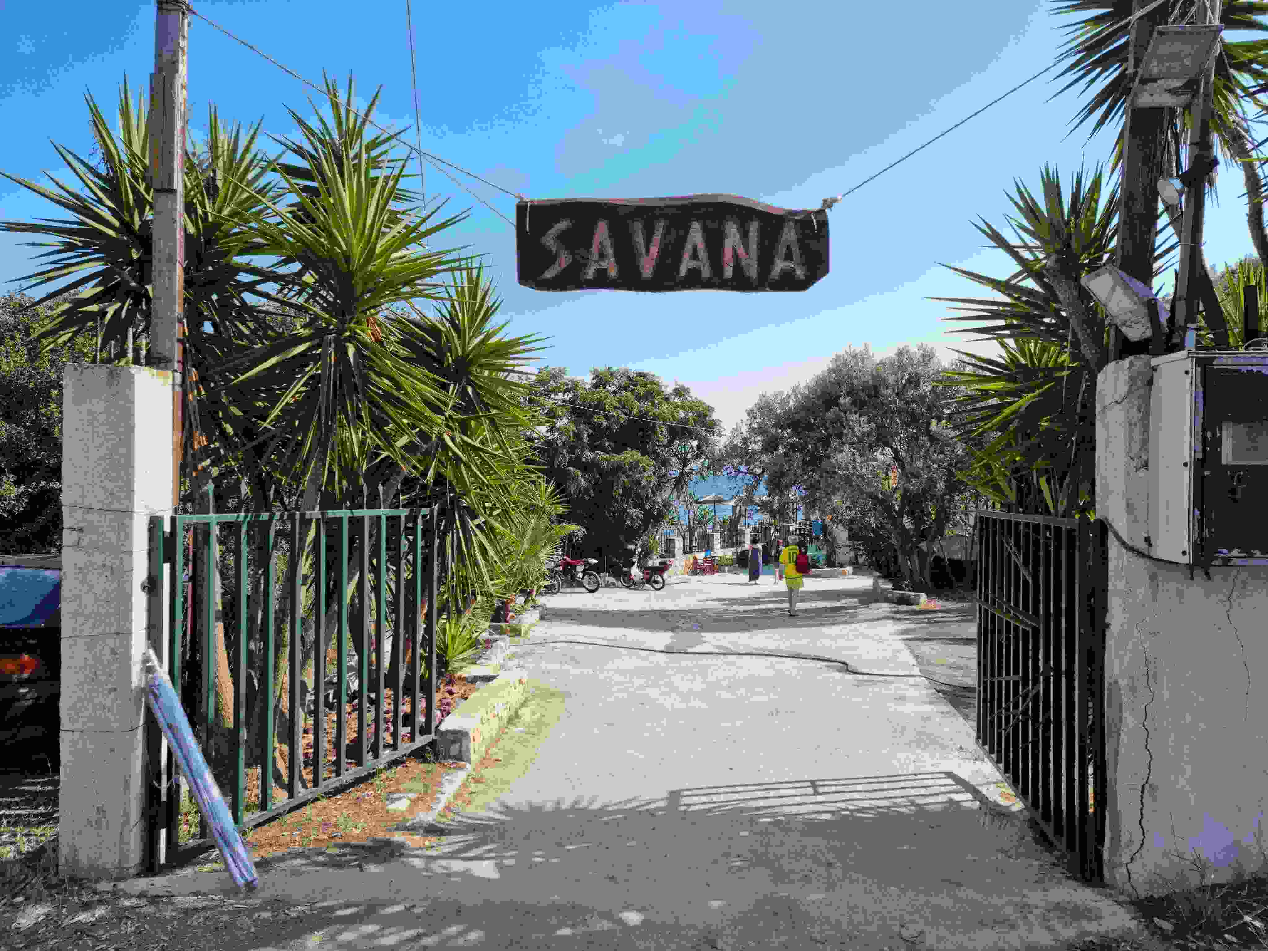Savana Beach Bar, Alikes